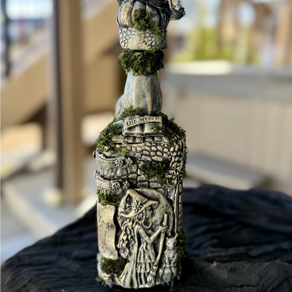 Witch & Cat Bottle – Gothic Witch Decor – Funny Quote